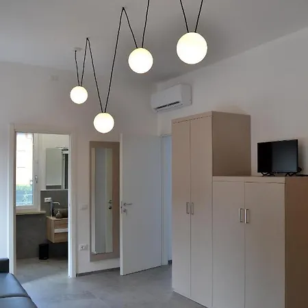 Darsena Ar Holiday Home Пескьера-дель-Гарда