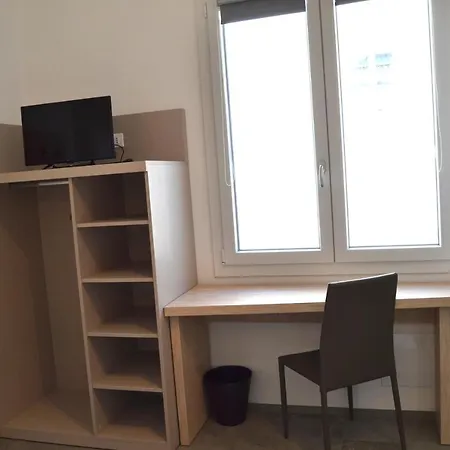 Darsena Ar Holiday Home Пескьера-дель-Гарда