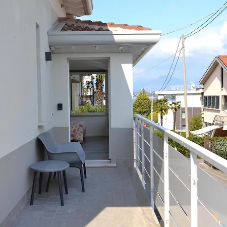 Darsena Ar Holiday Home * Пескьера-дель-Гарда